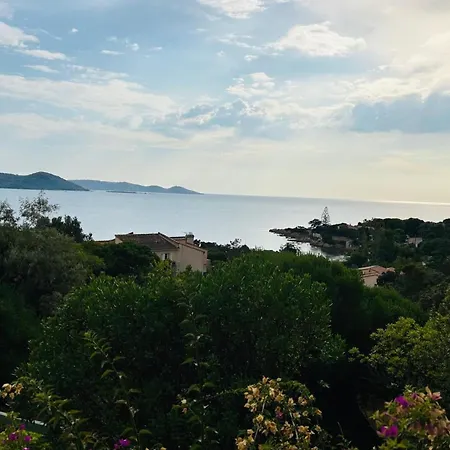 House With 2 Terraces And A Garden In Holiday home Pietrosella
